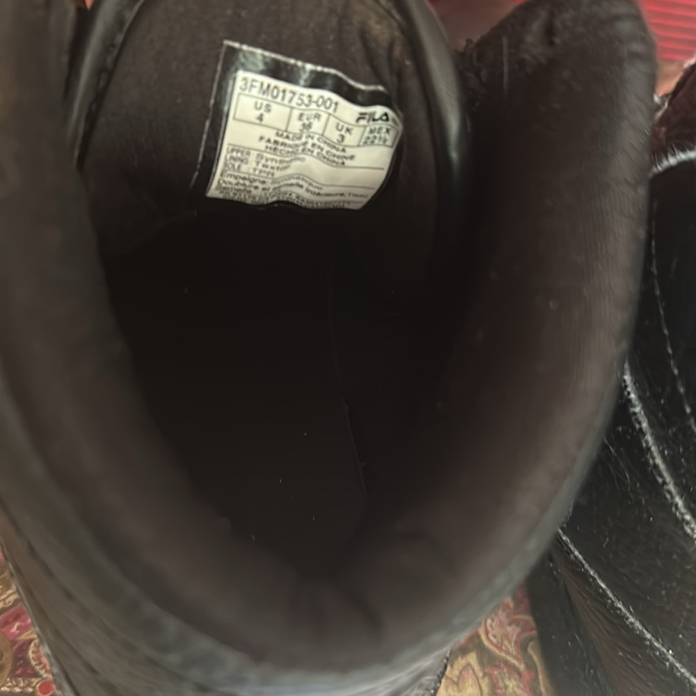 FILA Black BOYS' IMPRESS SNEAKERS size 4 - Picture 3 of 7